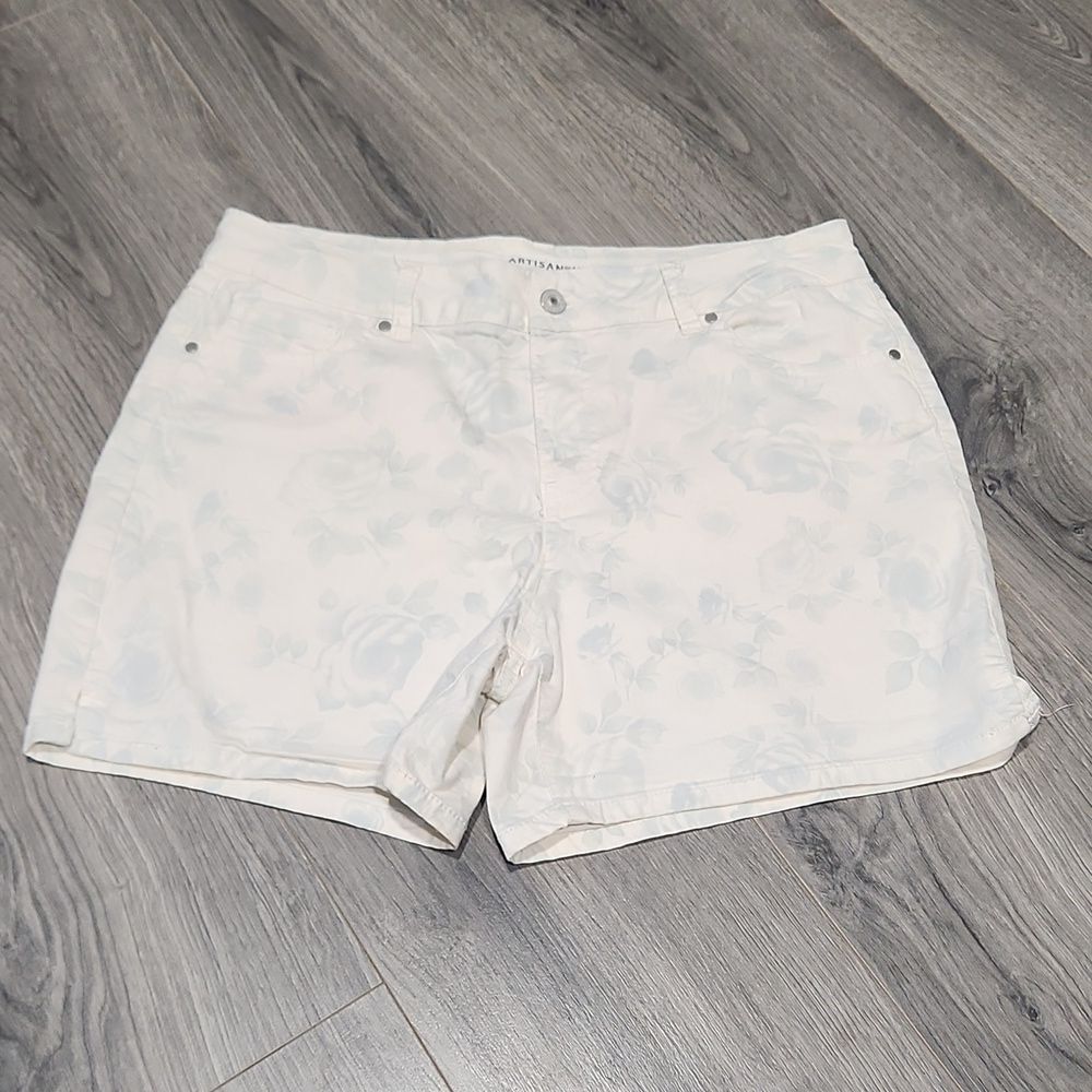 Artisan NY Ivory Aqua Roses Shorts